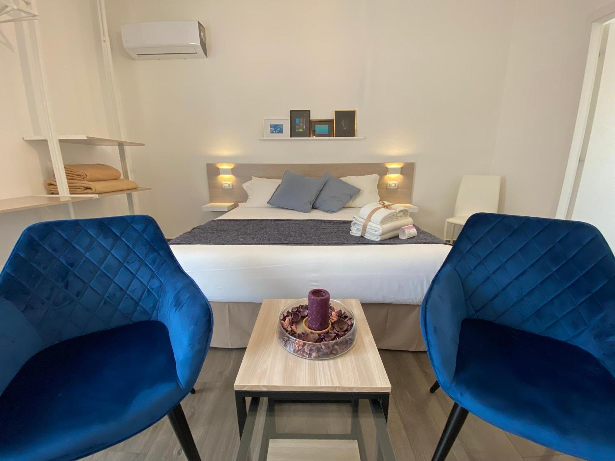 Ma&Mi Light Rooms Cefalu Room photo